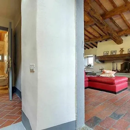 公寓 Casaglia 2apartment With Shared Pool *